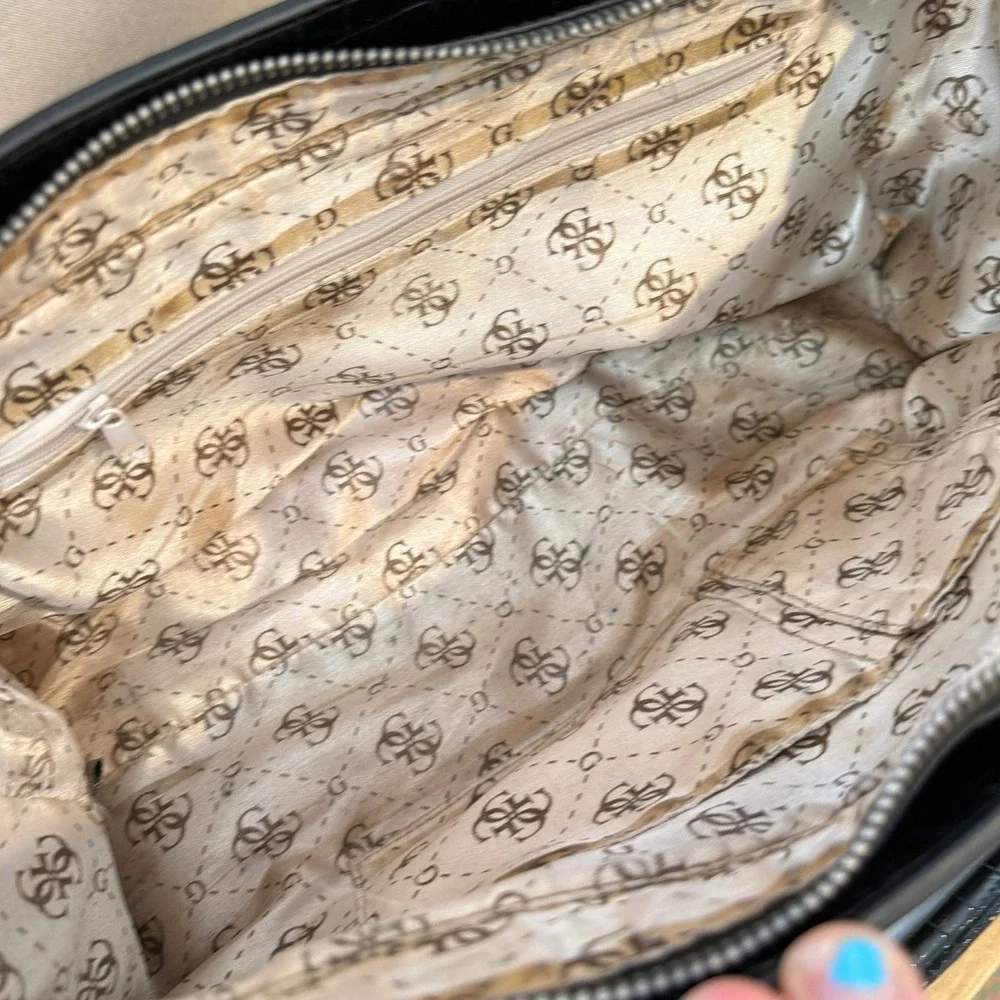 Guess shoulder bag
